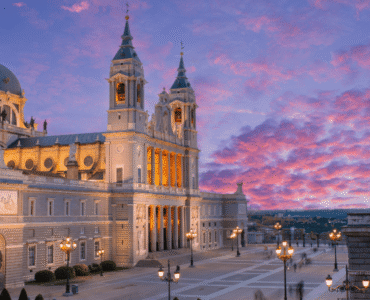 Madrid Sightseeing: Essential Guide for Tourists Madrid Sightseeing: Essential Guide for Tourists